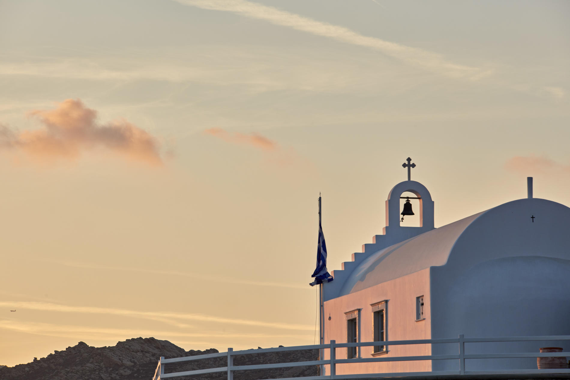 Les Cyclades, Mykonos… et le groupe Myconian Collection